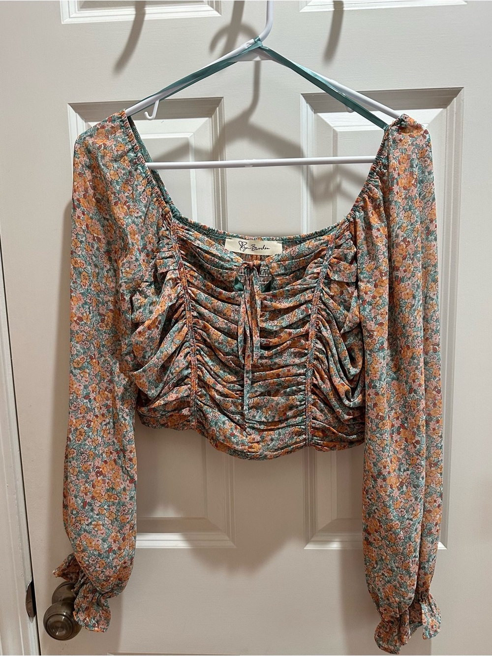 Lyn Burches Floral Ruched Long-Sleeve Crop Top sz. Small